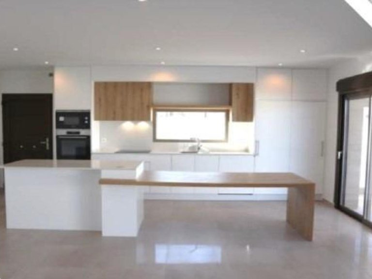 Villa for Sale in Aspe, Alicante 2
