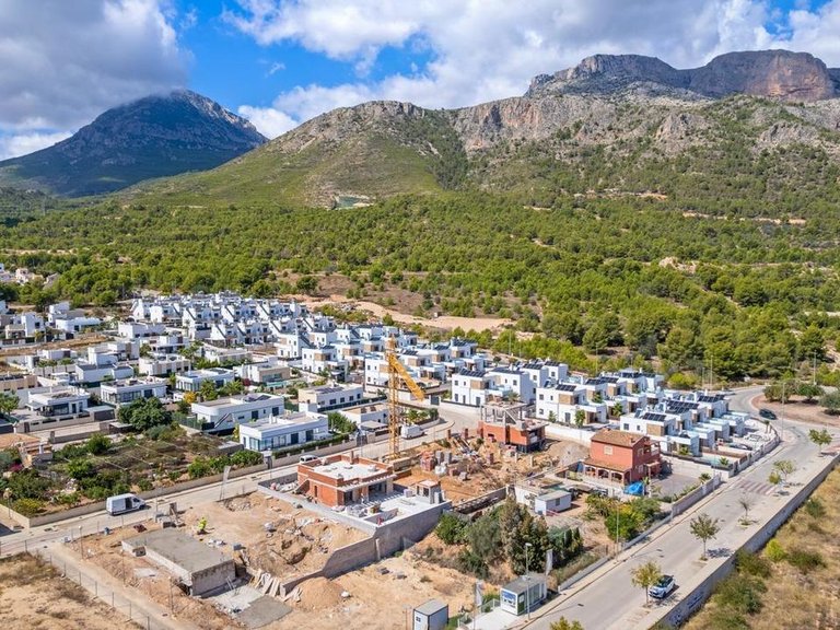 Villa for Sale in Polop, Alicante 27