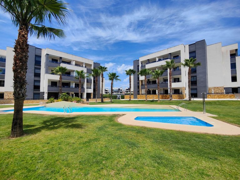 Apartment for Sale in Orihuela Costa, Alicante 40