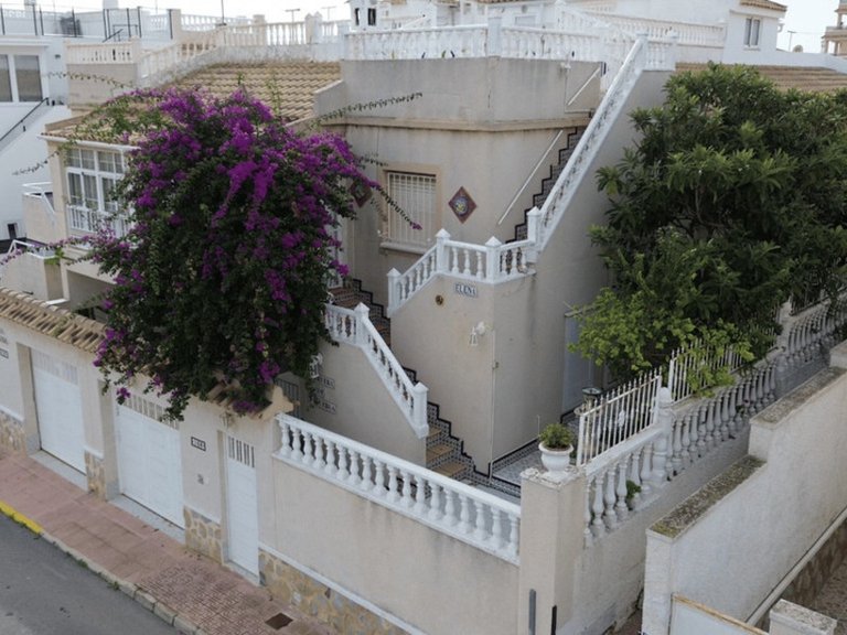 Villa for Sale in Los Altos, Alicante 8