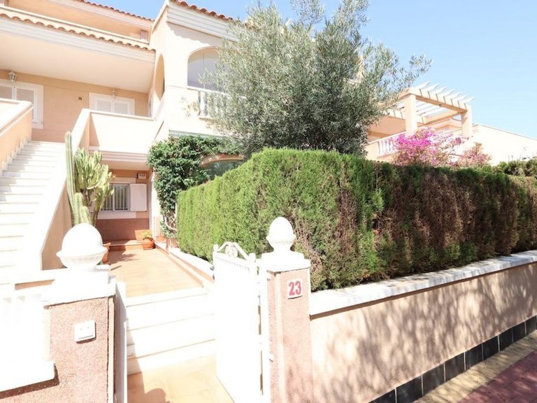 Villa for Sale in Punta Prima, Alicante 2
