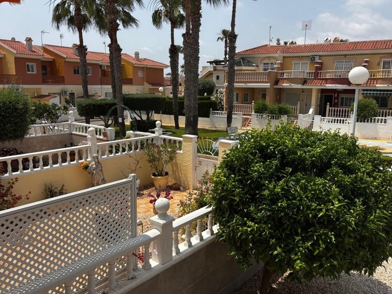 Villa for Sale in Dona Pepa, Alicante 35