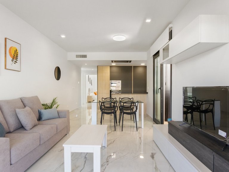 Apartment for Sale in Los Altos, Alicante 12