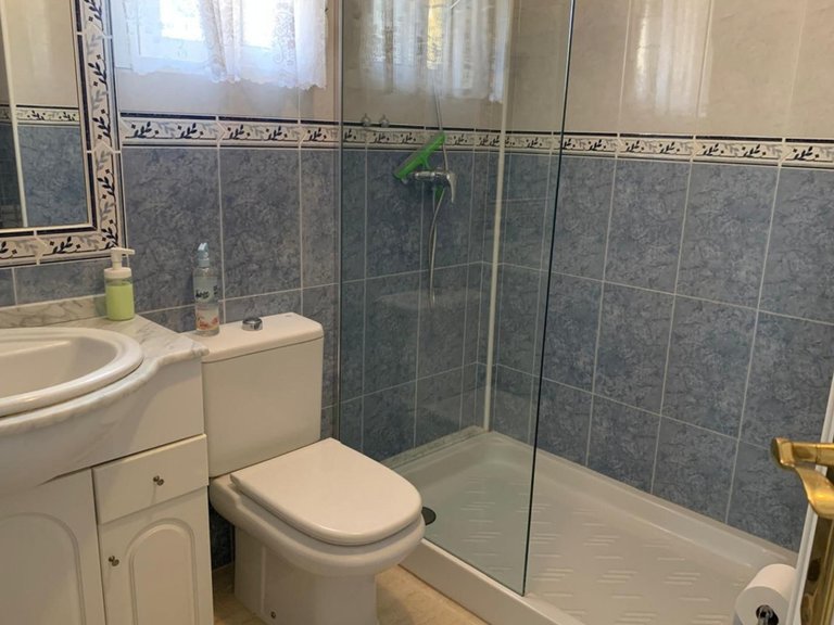 Villa for Sale in Guardamar Del Segura, Alicante 29