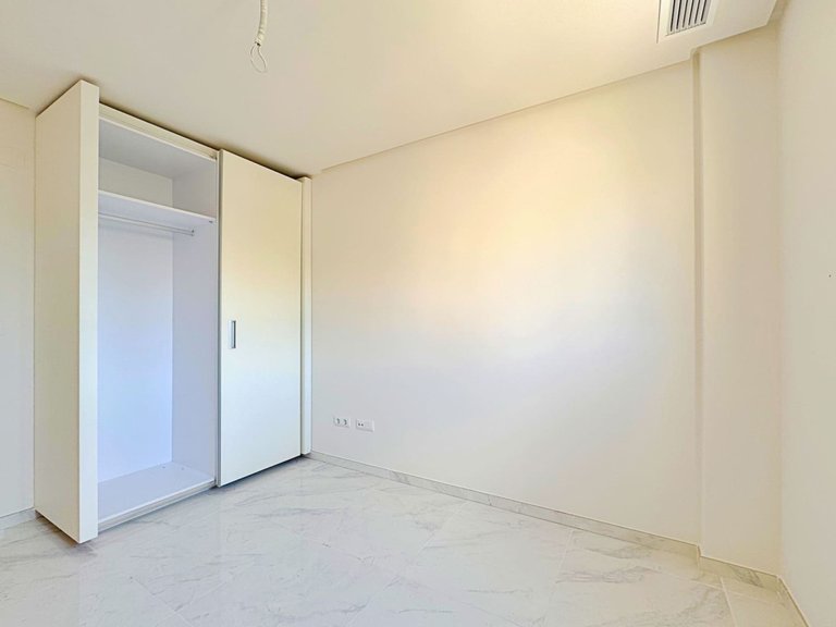 Apartment for Sale in Villamartin, Alicante 11