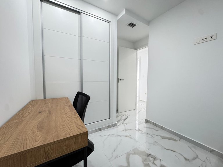 Apartment for Sale in Torrevieja, Alicante 27