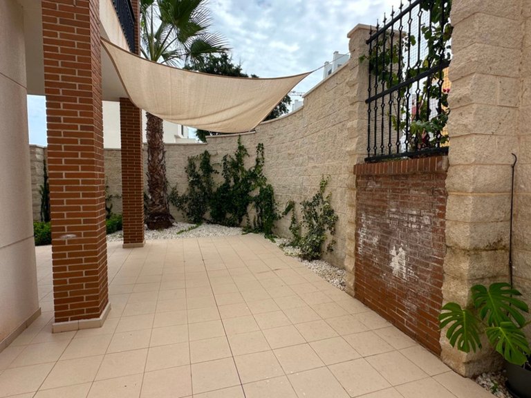 Apartment for Sale in Guardamar Del Segura, Alicante 24