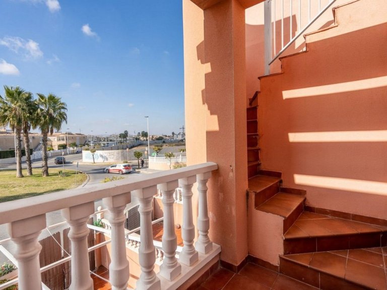 Villa for Sale in Torrevieja, Alicante 26