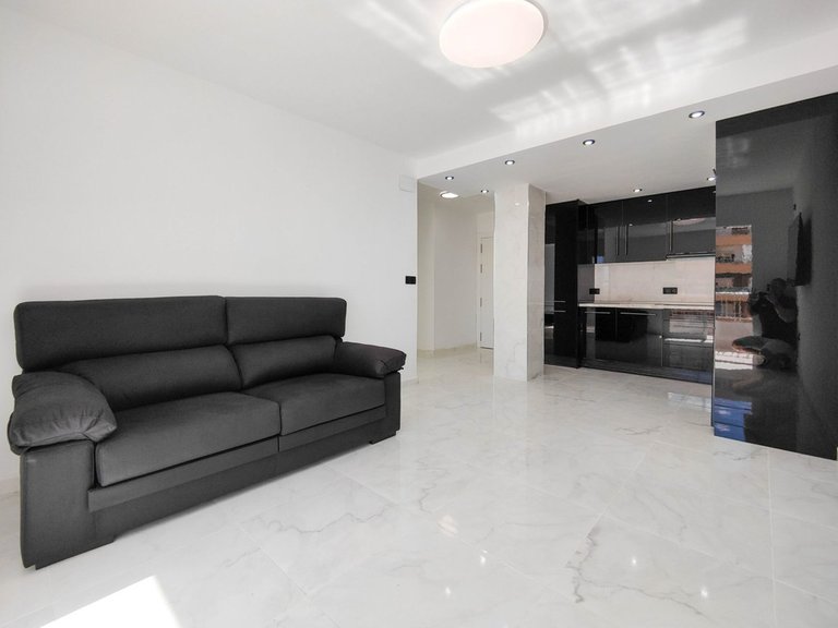 Apartment for Sale in Punta Prima, Alicante 3