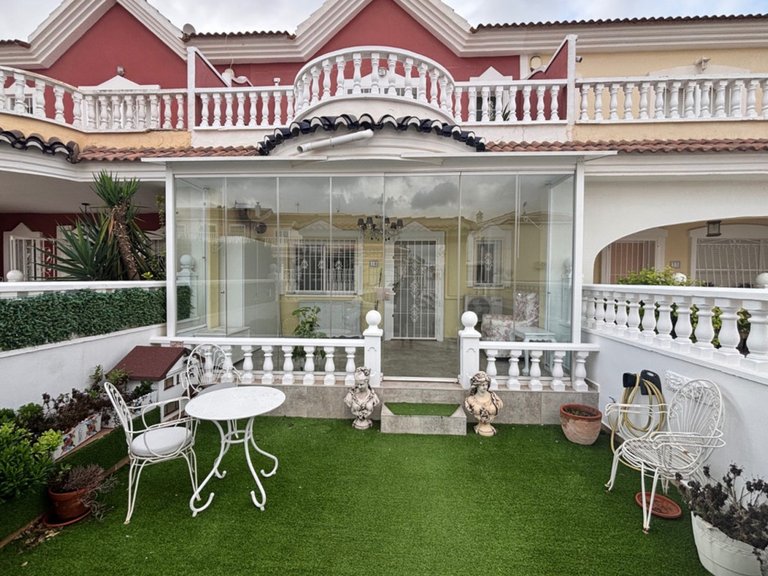 Villa for Sale in Benijofar, Alicante 1