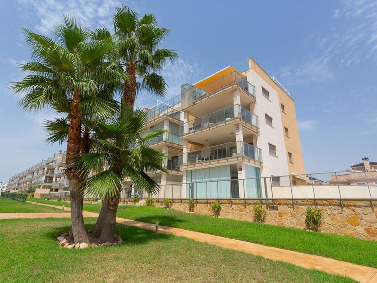 Apartment for Sale in Villamartin, Alicante 32