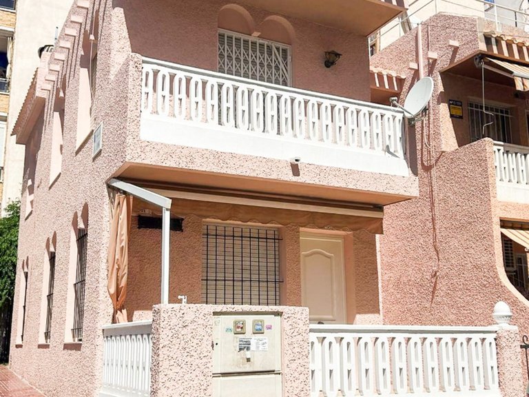 Apartment for Sale in Torrevieja, Alicante 1