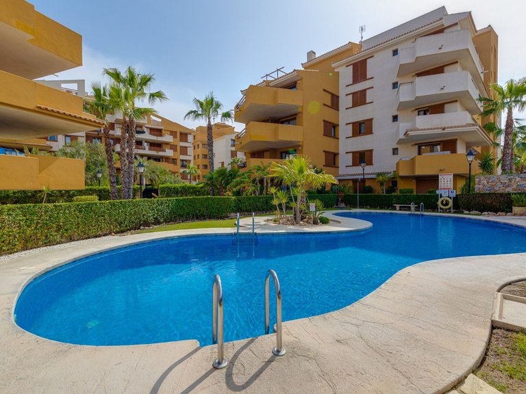 Apartment for Sale in Punta Prima, Alicante 19