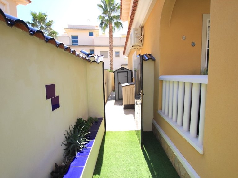 Villa for Sale in Ciudad Quesada, Alicante 9