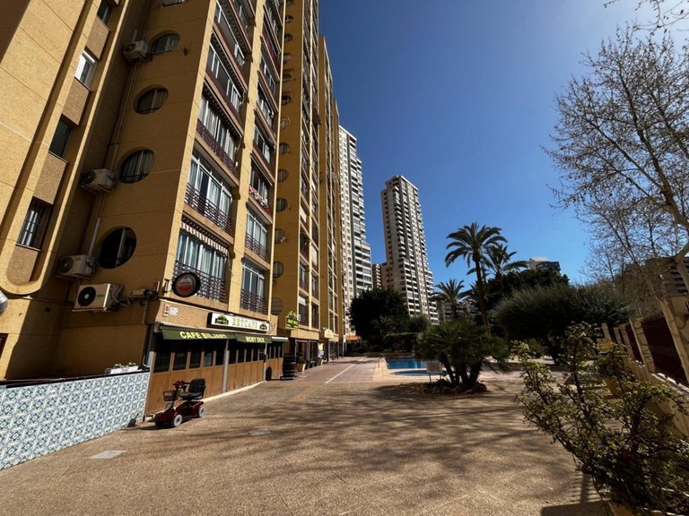 Apartment for Sale in Benidorm, Alicante 33