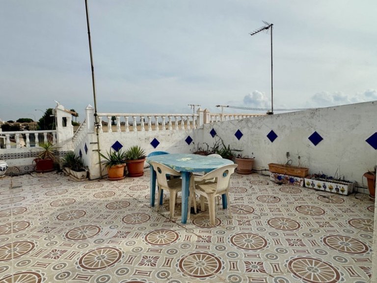 Villa for Sale in Los Altos, Alicante 39