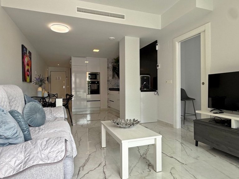 Apartment for Sale in Los Altos, Alicante 11