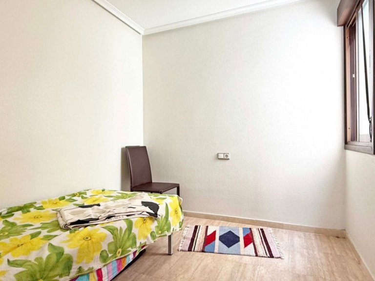 Apartment for Sale in Torrevieja, Alicante 13