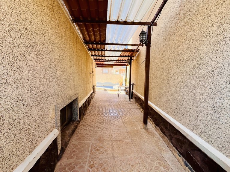 Villa for Sale in San Miguel De Salinas, Alicante 31