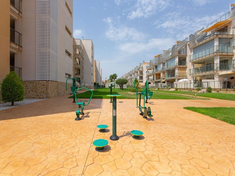 Apartment for Sale in Villamartin, Alicante 33