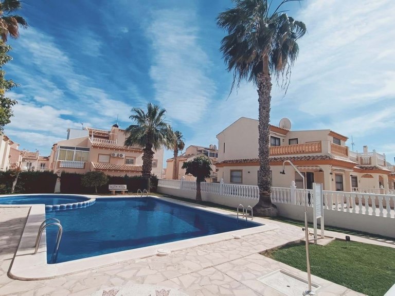 Villa for Sale in Playa Flamenca, Alicante 2