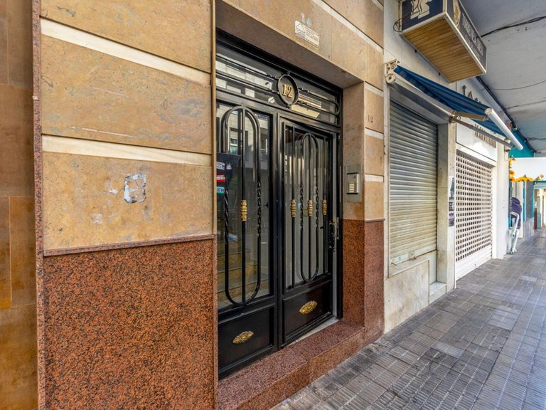 Apartment for Sale in Torrevieja, Alicante 26