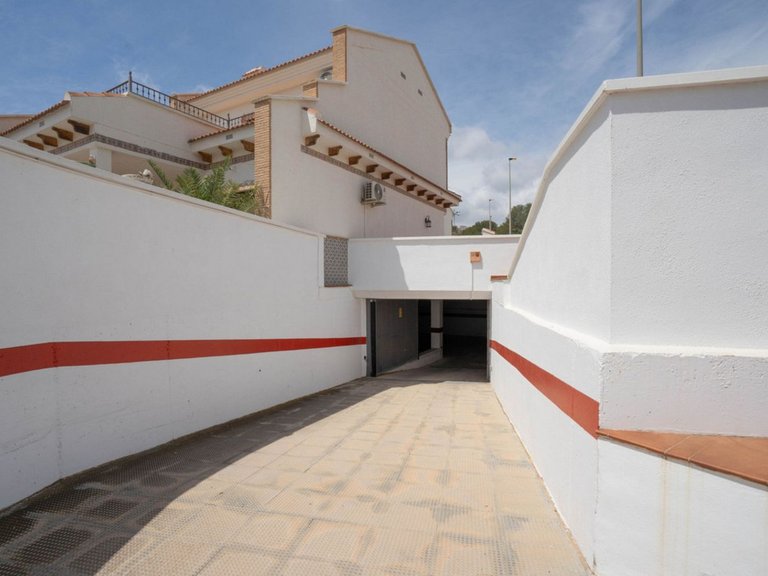Villa for Sale in San Miguel De Salinas, Alicante 30