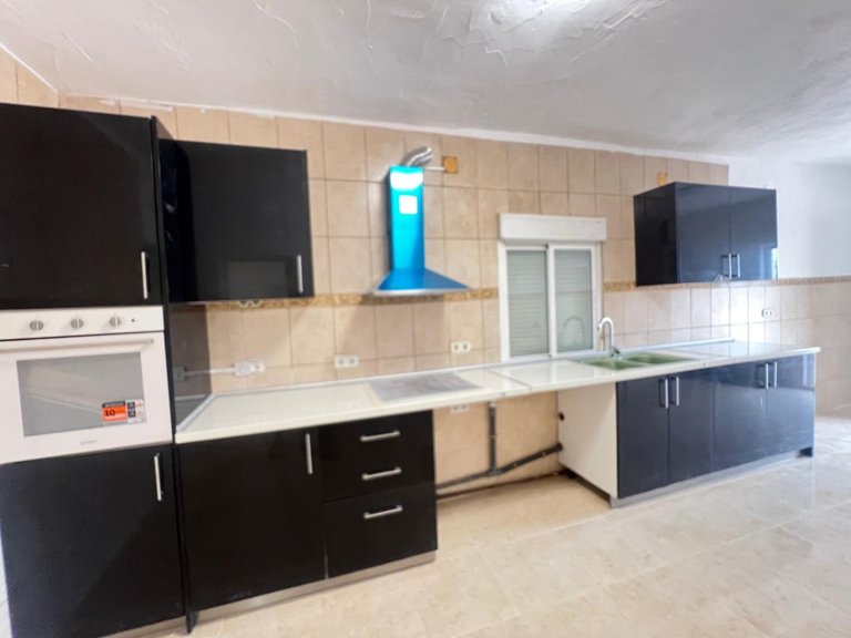 Villa for Sale in La Solana, Alicante 3