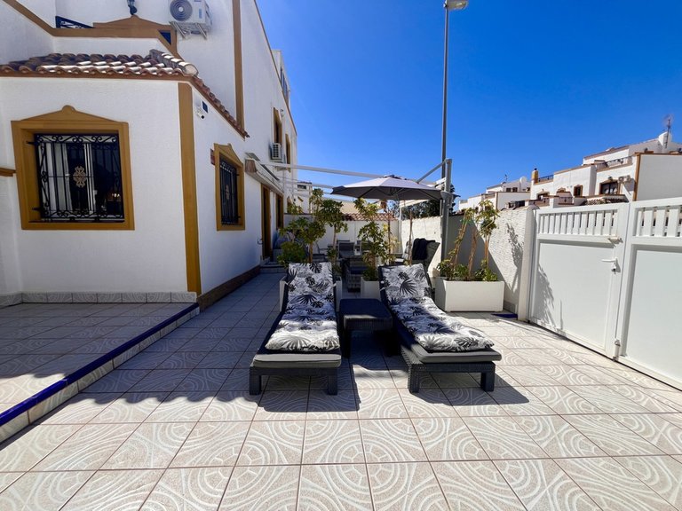 Apartment for Sale in Los Montesinos, Alicante 28
