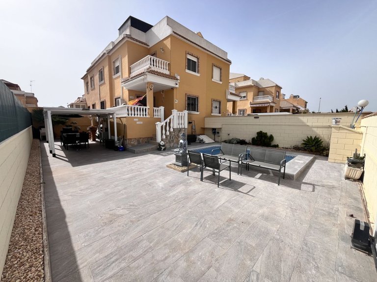 Villa for Sale in Ciudad Quesada, Alicante 1