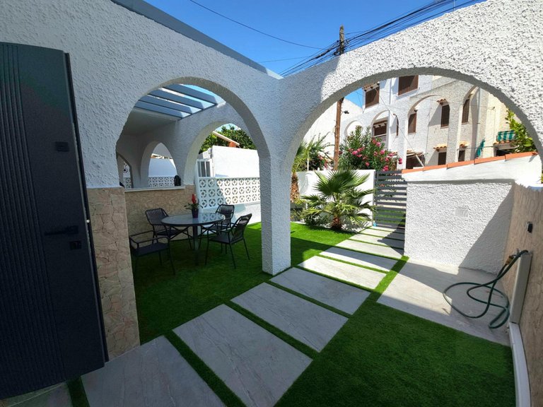 Villa for Sale in Torrevieja, Alicante 4