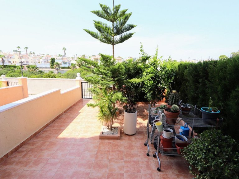 Apartment for Sale in Cabo Roig, Alicante 17