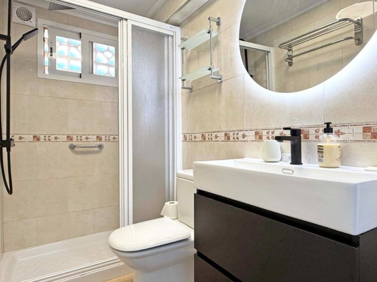 Villa for Sale in Torrevieja, Alicante 13