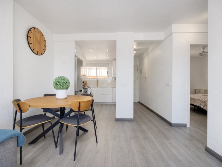 Apartment for Sale in Punta Prima, Alicante 28