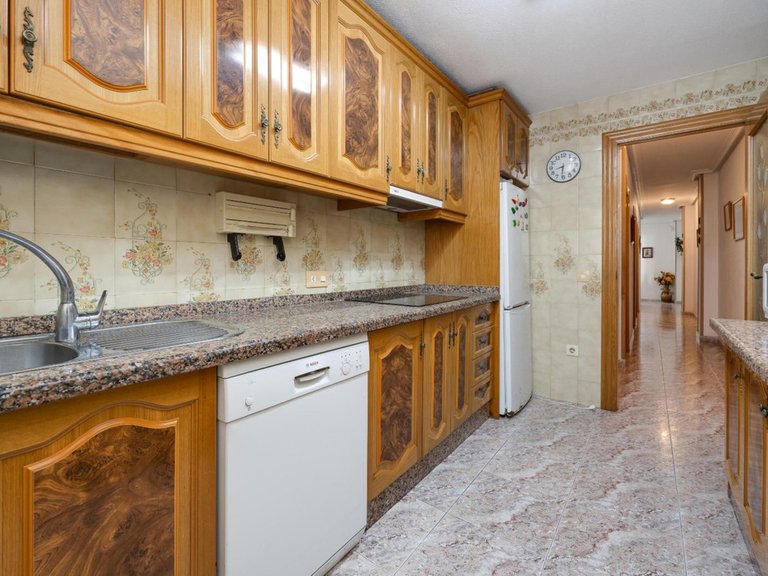 Apartment for Sale in Guardamar Del Segura, Alicante 6