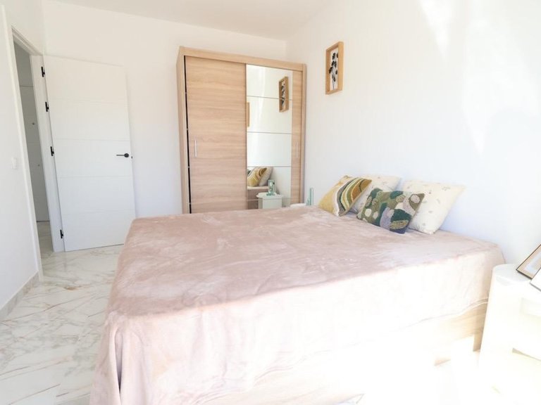 Villa for Sale in San Luis, Alicante 21