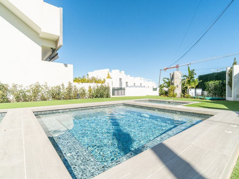 Apartment for Sale in Los Balcones, Alicante 8