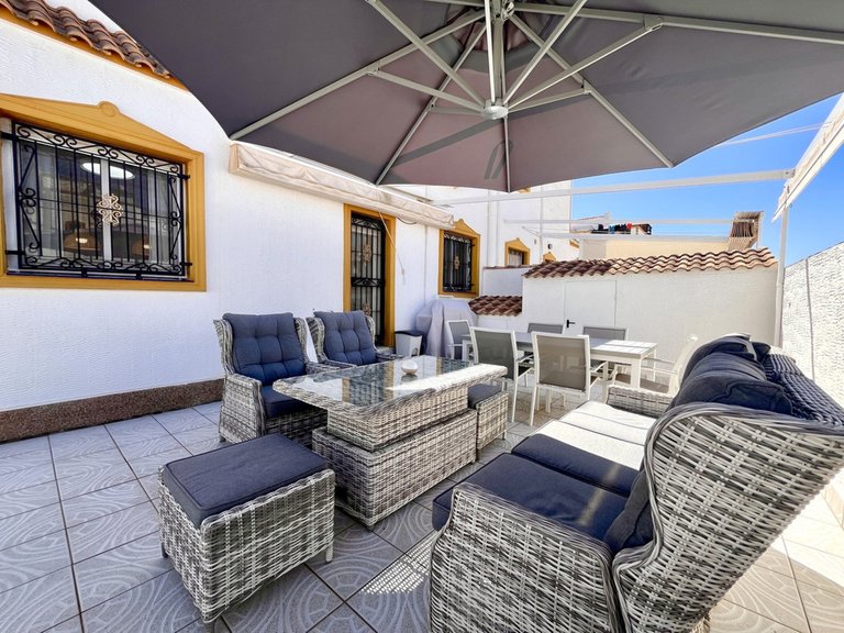 Apartment for Sale in Entre Naranjos, Alicante 30