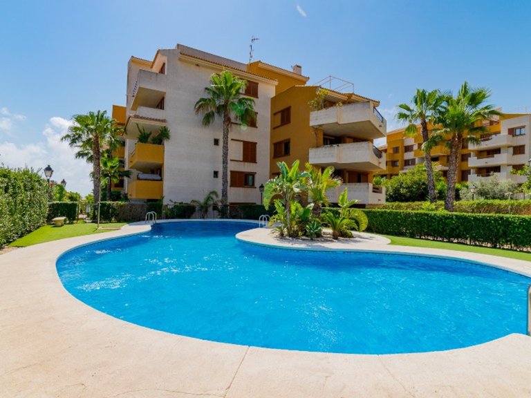 Apartment for Sale in Punta Prima, Alicante 24