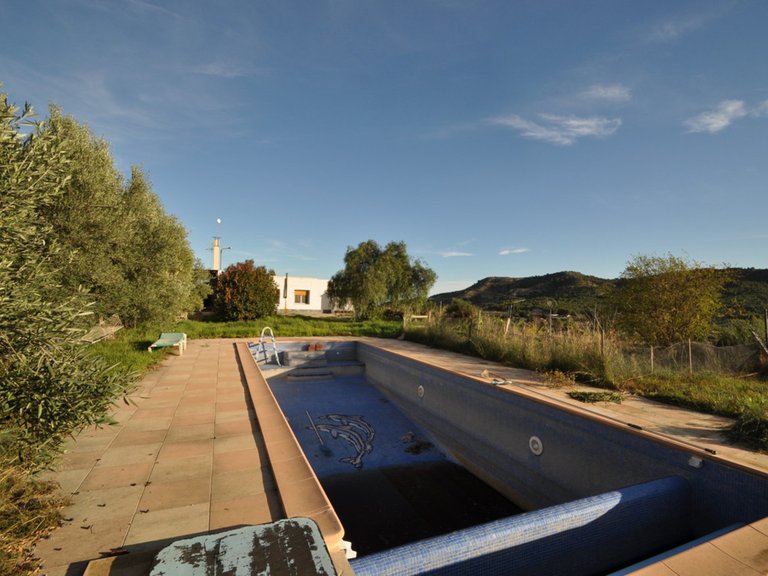 Villa for Sale in Aspe, Alicante 1