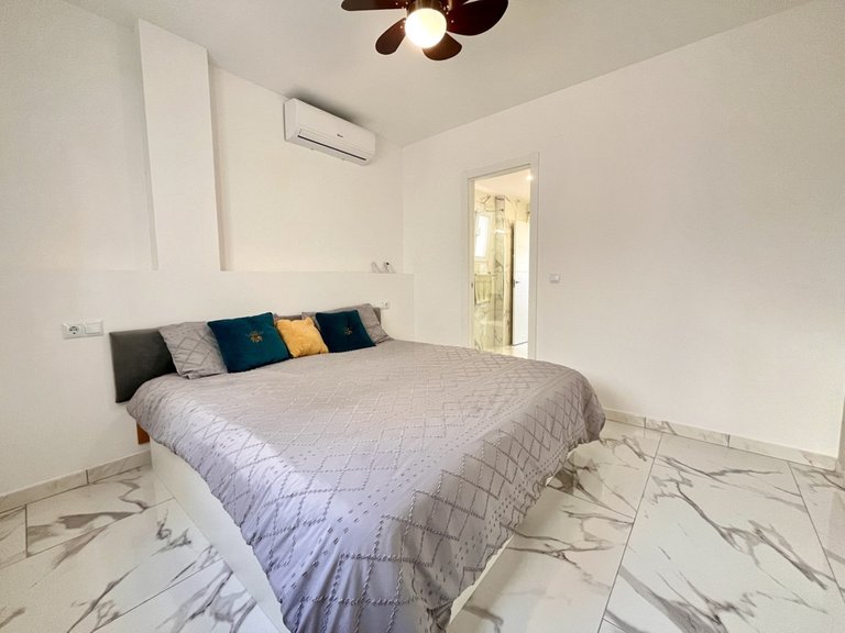 Apartment for Sale in Villamartin, Alicante 13