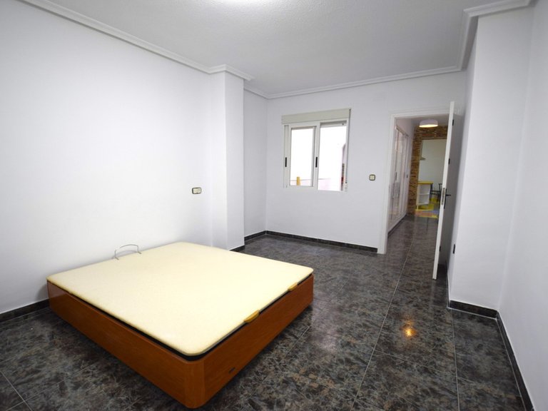 Apartment for Sale in Guardamar Del Segura, Alicante 2