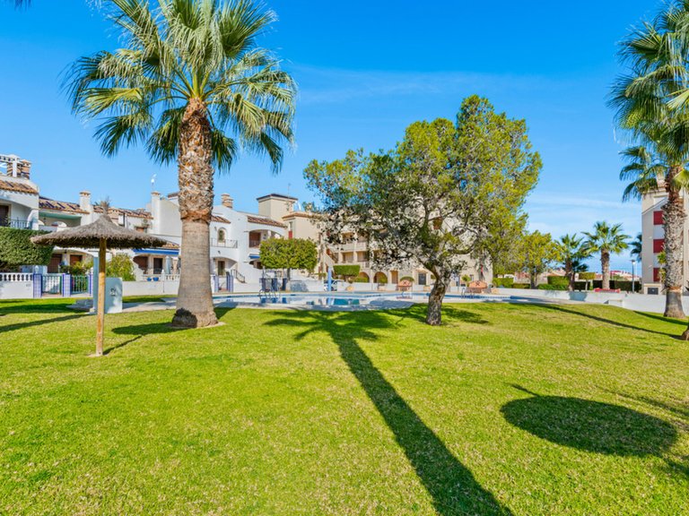 Apartment for Sale in Playa Flamenca, Alicante 37