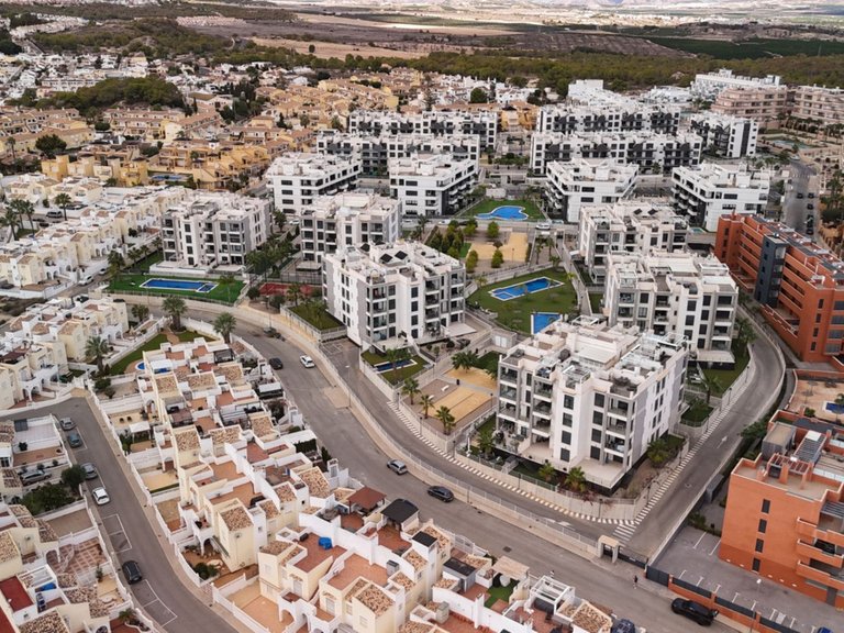 Apartment for Sale in Villamartin, Alicante 37