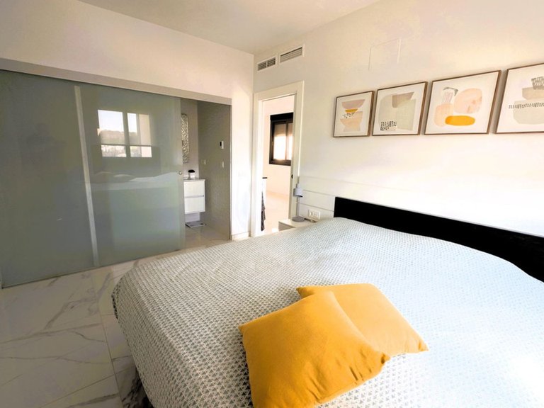 Apartment for Sale in Los Altos, Alicante 16