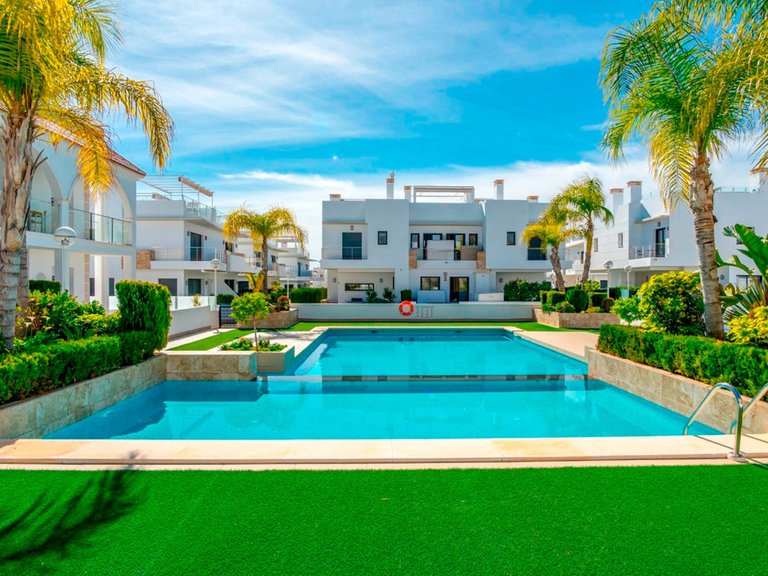 Apartment for Sale in Dona Pepa, Alicante 29