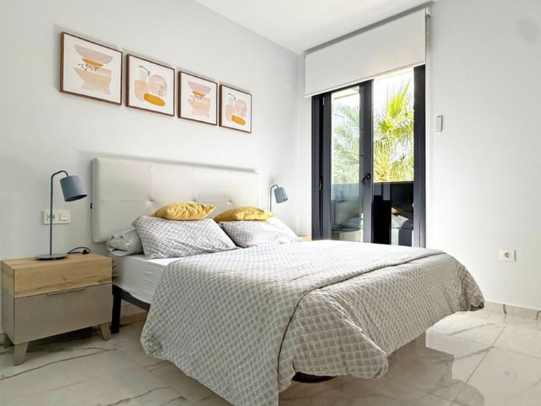 Apartment for Sale in Los Altos, Alicante 6