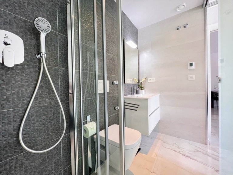 Apartment for Sale in Los Altos, Alicante 21