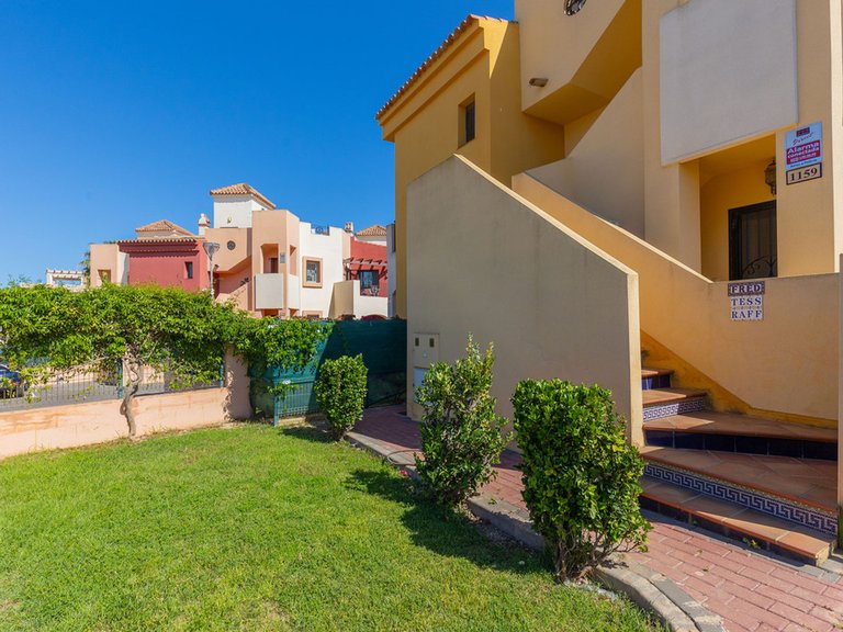 Apartment for Sale in Los Altos, Alicante 33