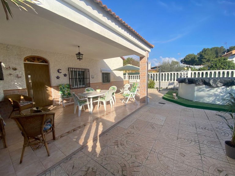 Villa for Sale in Algorfa, Alicante 1